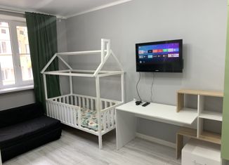 Продаю 2-комнатную квартиру, 61 м2, Ставрополь, Чапаевский проезд, 57, микрорайон Чапаевка