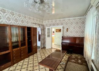 Продам двухкомнатную квартиру, 62 м2, Чистополь, улица Маринина, 5А