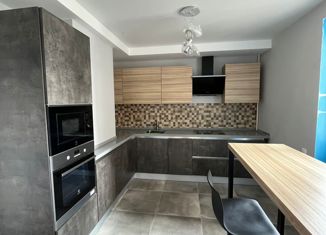 Продажа трехкомнатной квартиры, 77.2 м2, Москва, Скобелевская улица, 12, метро Улица Скобелевская