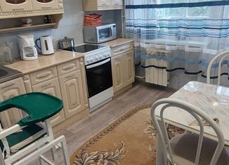 Продам трехкомнатную квартиру, 60 м2, Красноярский край, 6-й микрорайон, 39А