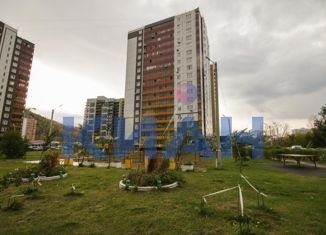 Продается 2-ком. квартира, 60 м2, Красноярск, Свердловская улица, 6Д, Свердловский район