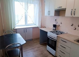 Продается 3-комнатная квартира, 60.9 м2, Волжский, проспект имени Ленина, 135