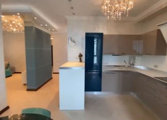 Продажа 3-ком. квартиры, 82.3 м2, Москва, улица Новаторов, 6, улица Новаторов