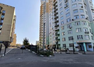 Продам 2-ком. квартиру, 74.4 м2, Белгород, Свято-Троицкий бульвар, 15