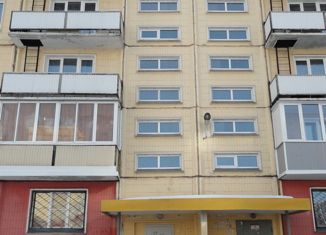 Продажа 2-комнатной квартиры, 52.9 м2, Кемеровская область, улица Братьев Сизых, 6