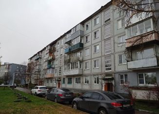 Продается двухкомнатная квартира, 44 м2, Боровск, улица 40 лет Октября, 23