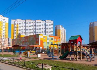 Продаю двухкомнатную квартиру, 65 м2, Санкт-Петербург, ЖК Каменка, Глухарская улица, 33к1