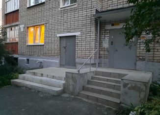 Продается двухкомнатная квартира, 48.4 м2, Асбест, улица Ладыженского, 15