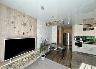 Продажа 3-комнатной квартиры, 63.1 м2, Новосибирск, Большевистская улица, 104