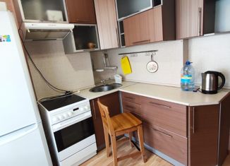 Аренда 1-ком. квартиры, 38 м2, Барнаул, Взлётная улица, 45Д