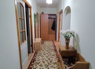 Продается 4-ком. квартира, 80 м2, Элиста, 6-й микрорайон, 6, 6-й микрорайон