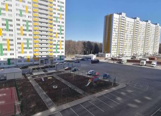 Однокомнатная квартира на продажу, 34 м2, Чебоксары, улица писателя Лаврентия Таллерова, ЖК Солнечный Парк