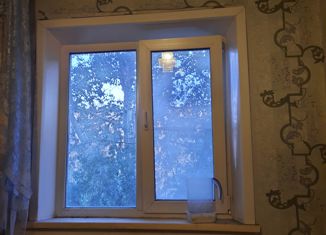 Продаю 2-ком. квартиру, 42 м2, Искитим, микрорайон Южный, 7