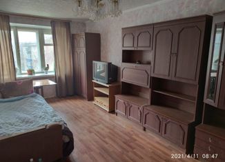 3-комнатная квартира на продажу, 62.8 м2, Азнакаево, улица Ямашева, 8