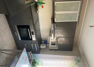 Продаю четырехкомнатную квартиру, 72.5 м2, Сосновый Бор, Липовский проезд, 33