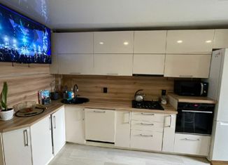 Продается 2-комнатная квартира, 58.7 м2, Котлас, Стефановская улица, 31А