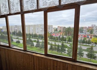 Продается двухкомнатная квартира, 43 м2, Северск, улица Победы, 31