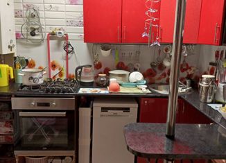 Продаю 2-комнатную квартиру, 44 м2, Лениногорск, Ленинградская улица, 43
