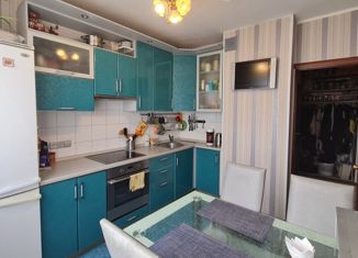 Продам 2-ком. квартиру, 56 м2, Москва, улица Плещеева, 30, улица Плещеева