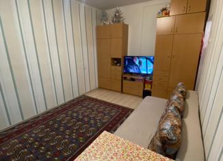 Продаю однокомнатную квартиру, 27 м2, Великие Луки, улица Энгельса, 7