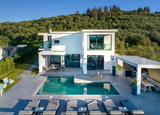 Продаю дом, 203 м2, село Нижняя Шиловка, улица Комарова, 41