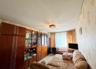 Продаю 3-комнатную квартиру, 76 м2, Крым, улица Фурмана, 6