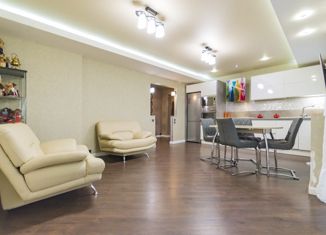 Продажа трехкомнатной квартиры, 79 м2, Екатеринбург, улица Чекистов, 9, улица Чекистов