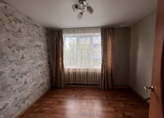 Продам 2-комнатную квартиру, 43.6 м2, рабочий посёлок Горьковское, улица Мичурина, 1