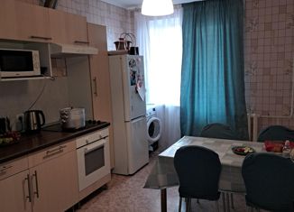 Продам 2-комнатную квартиру, 75.1 м2, Самара, улица Дыбенко, 36, метро Спортивная