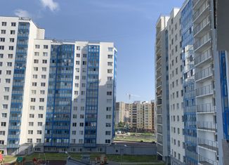 Продажа 3-комнатной квартиры, 78.2 м2, поселок городского типа имени Свердлова, Западный проезд, 14