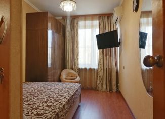 Продаю 2-ком. квартиру, 42.2 м2, Москва, улица Головачёва, 15, улица Головачёва