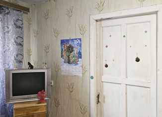 Продам двухкомнатную квартиру, 43.6 м2, Свердловская область, улица Отто Шмидта, 66