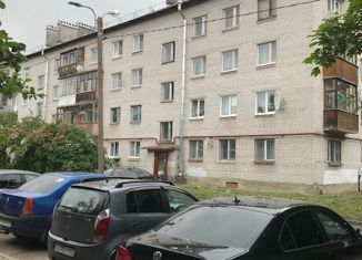 Продаю 2-комнатную квартиру, 52.8 м2, Павловск, Новая улица, 10