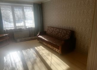 Продается 3-комнатная квартира, 47 м2, Оренбургская область, Салмышская улица, 22