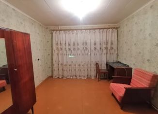 Продам 1-ком. квартиру, 18.2 м2, Златоуст, проспект Гагарина 7-я линия, 9