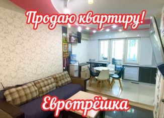 Продается 3-комнатная квартира, 57.4 м2, Киров, улица Чернышевского, 2