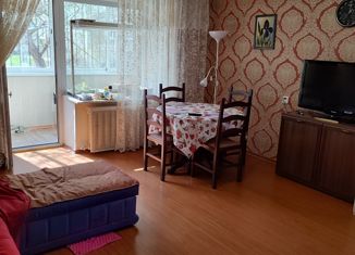 Продается 4-комнатная квартира, 81.2 м2, Свердловская область, Стахановская улица, 24к1