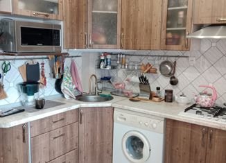 Продажа трехкомнатной квартиры, 60 м2, Старая Русса, улица Якутских Стрелков, 55