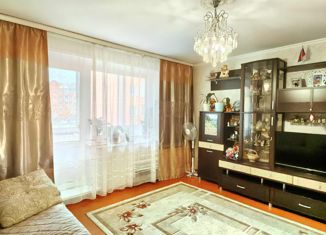 Продажа 2-ком. квартиры, 50 м2, Черногорск, улица Калинина, 18