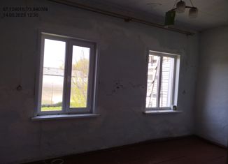 Продам 2-ком. квартиру, 30 м2, Омская область, Школьная улица, 10