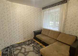 Продам 1-ком. квартиру, 30 м2, Азнакаево, улица Нефтяников, 6