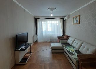 Продажа четырехкомнатной квартиры, 80 м2, Элиста, 2-й микрорайон, 13, 2-й микрорайон
