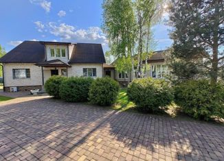 Продается дом, 300 м2, деревня Редино