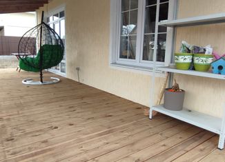 Продается дом, 175 м2, поселок Большой Исток, улица 1 Мая