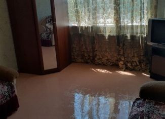 Сдается в аренду 2-ком. квартира, 46 м2, Ишимбай, улица Космонавтов, 6