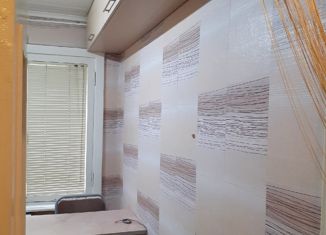 Продаю однокомнатную квартиру, 29 м2, Магнитогорск, улица Бахметьева, 5