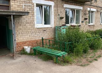 Продам двухкомнатную квартиру, 43 м2, поселок Светлый, Школьная улица, 10