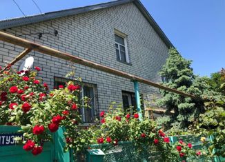 Продаю дом, 200 м2, Гулькевичи, улица Энтузиастов