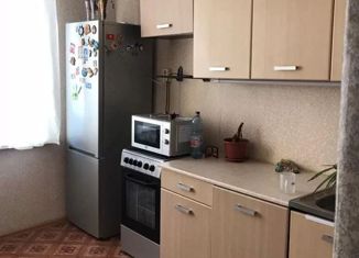 Продается трехкомнатная квартира, 65.3 м2, поселок Звездный, Школьная улица, 8