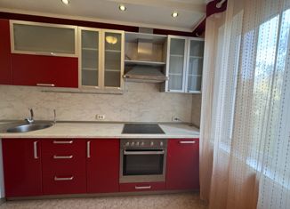 Продам 3-комнатную квартиру, 64 м2, Челябинск, улица 40-летия Победы, 15, Курчатовский район